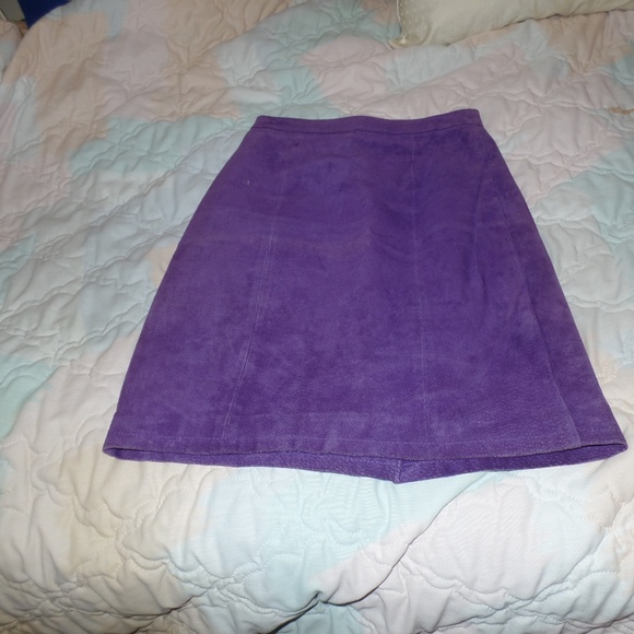 Cayenne Suede Skirt - Picture 1 of 4